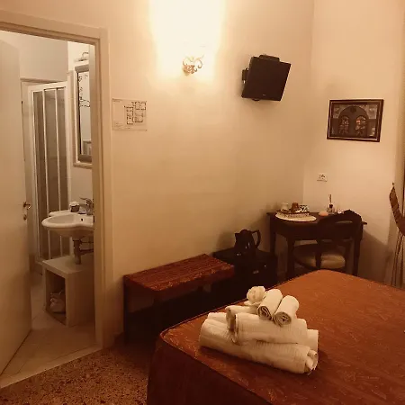 Lady Rose Готель типу 