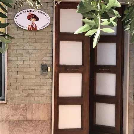 Lady Rose Отель типа 