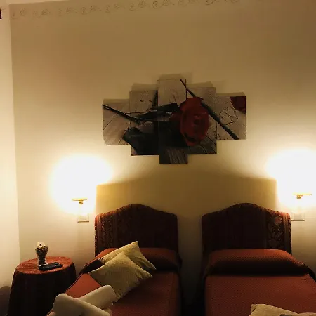 Lady Rose Отель типа 