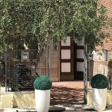 Bed & Breakfast Lady Rose 2*